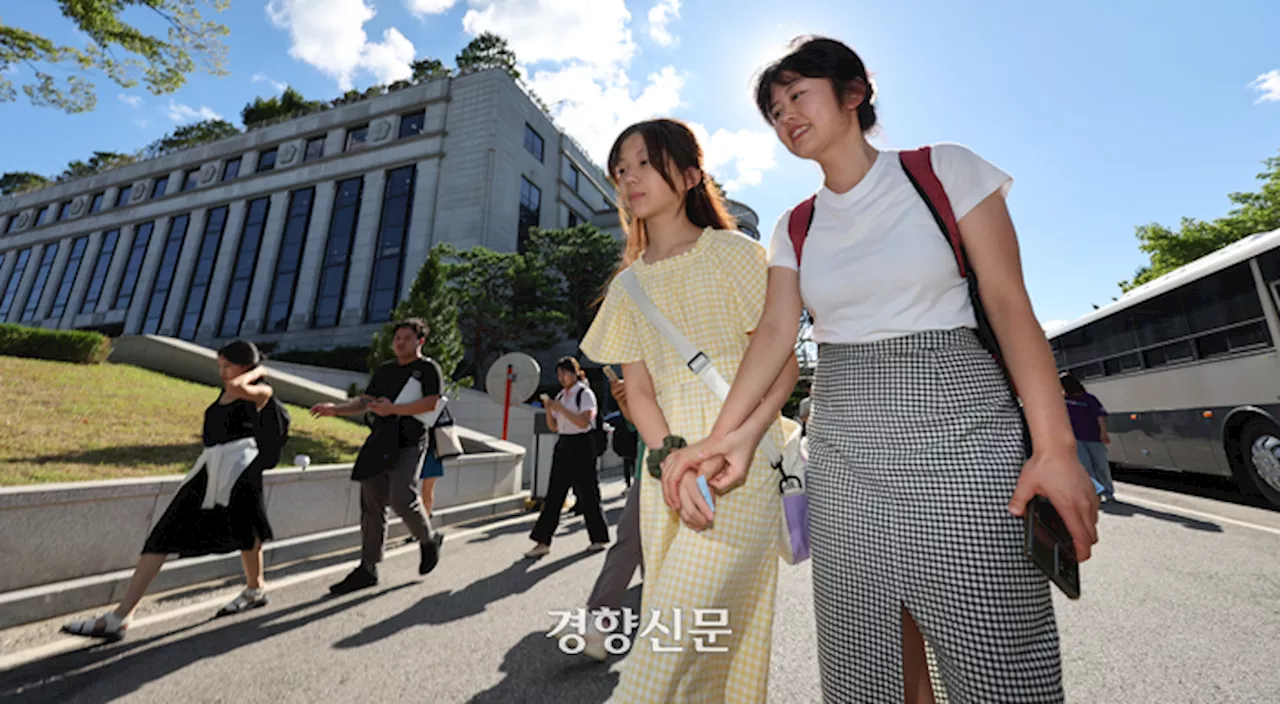 송두환 인권위원장 “아시아 최초 기후소송 헌법불합치 결정 환영”