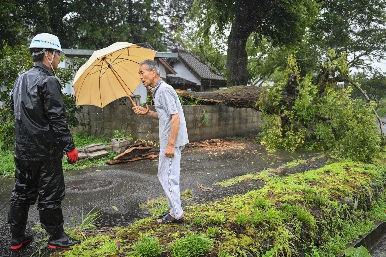 Japon: le typhon Shanshan et ses pluies diluviennes font cinq morts