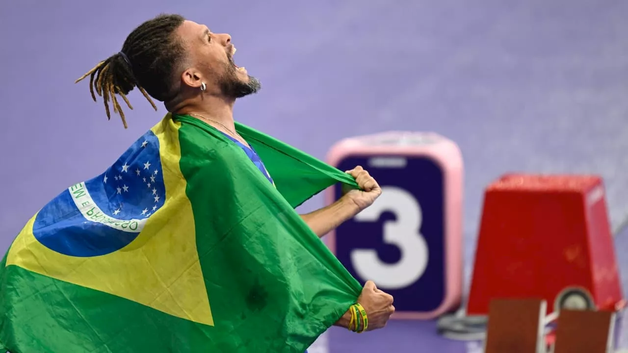 Ricardo Gomes conquista medalha de ouro para o Brasil no atletismo