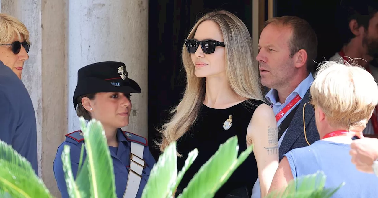 Qui est l’homme aperçu avec Angelina Jolie à la sortie de son hôtel, à Venise?