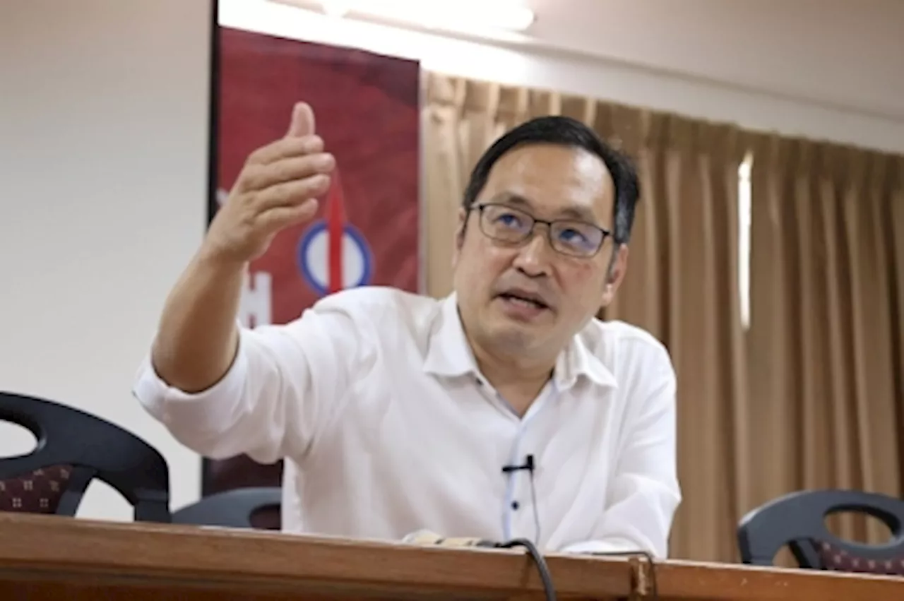 Sarawak DAP chief questions ‘broken promise’ , says GPS should honour pledge of free education for all students in state