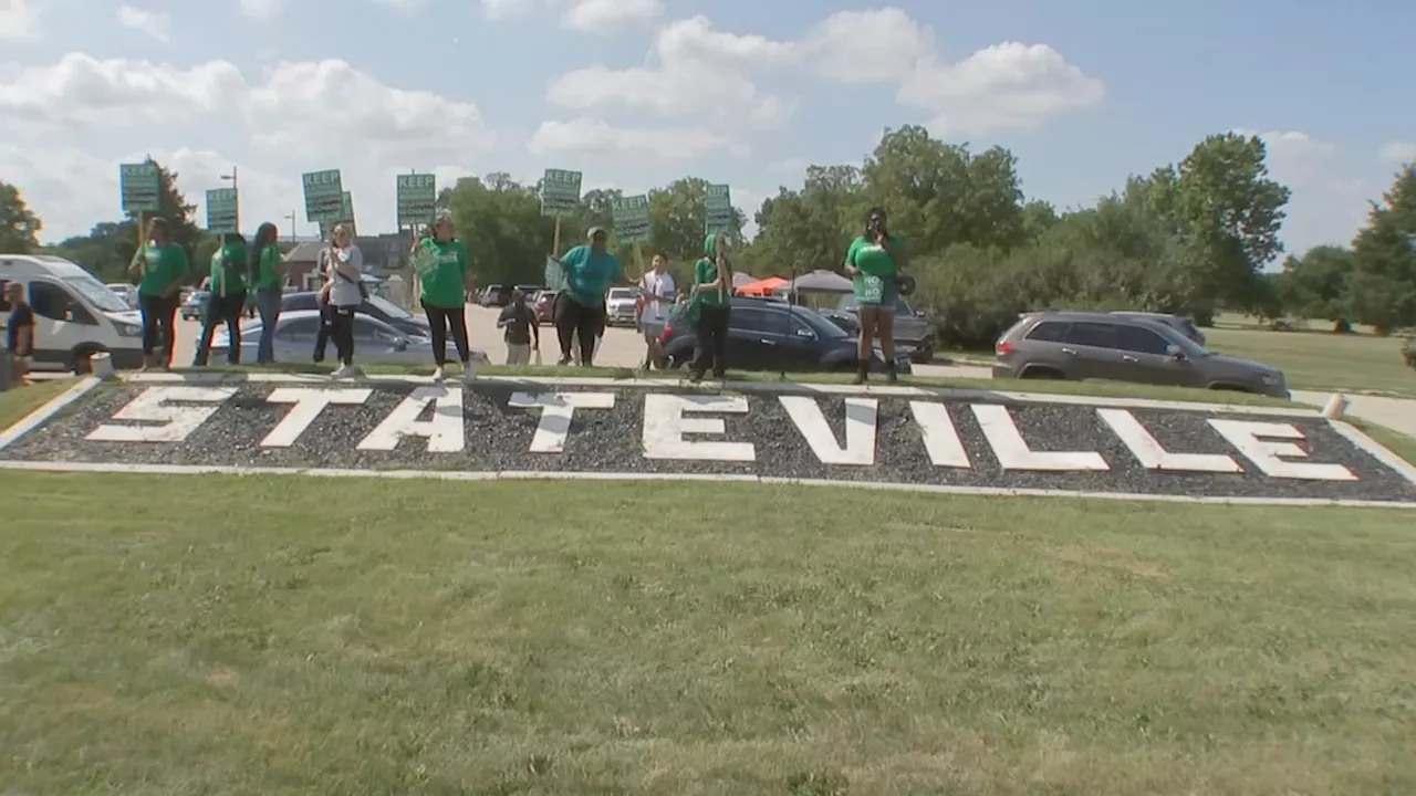 Employees rally to keep 99-year-old Stateville prison open