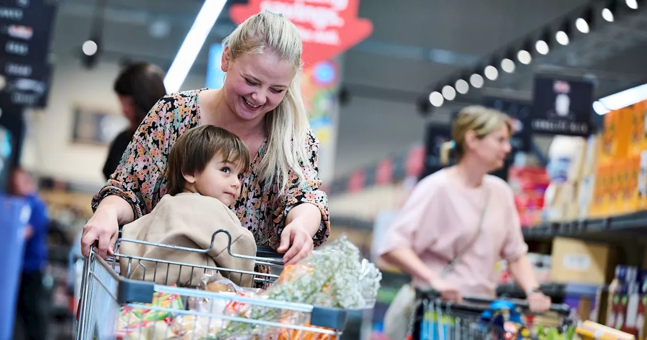 Win a £100 Aldi voucher to help with those back-to-school essentials!