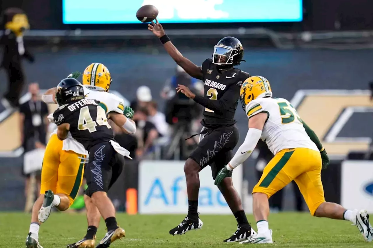 Shedeur Sanders starts Colorado season with unreal two-touchdown first half