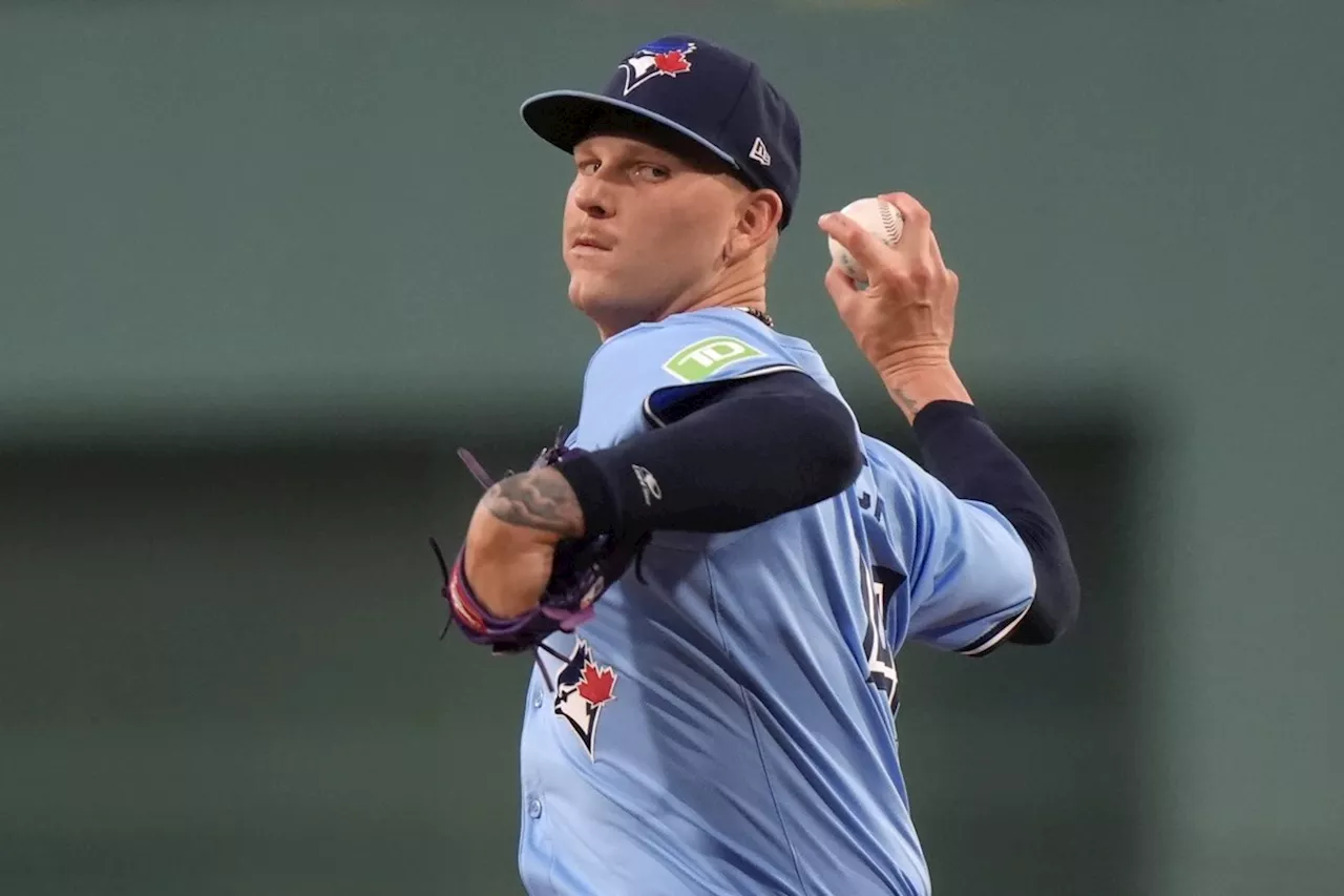 Bowden Francis takes no-hitter into 6th, Blue Jays beat Red Sox 2-0