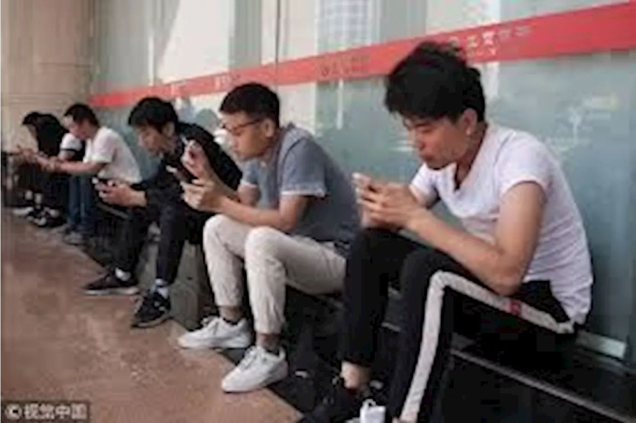 China’s internet users near 1.1 billion, driven by short videos and mobile payments