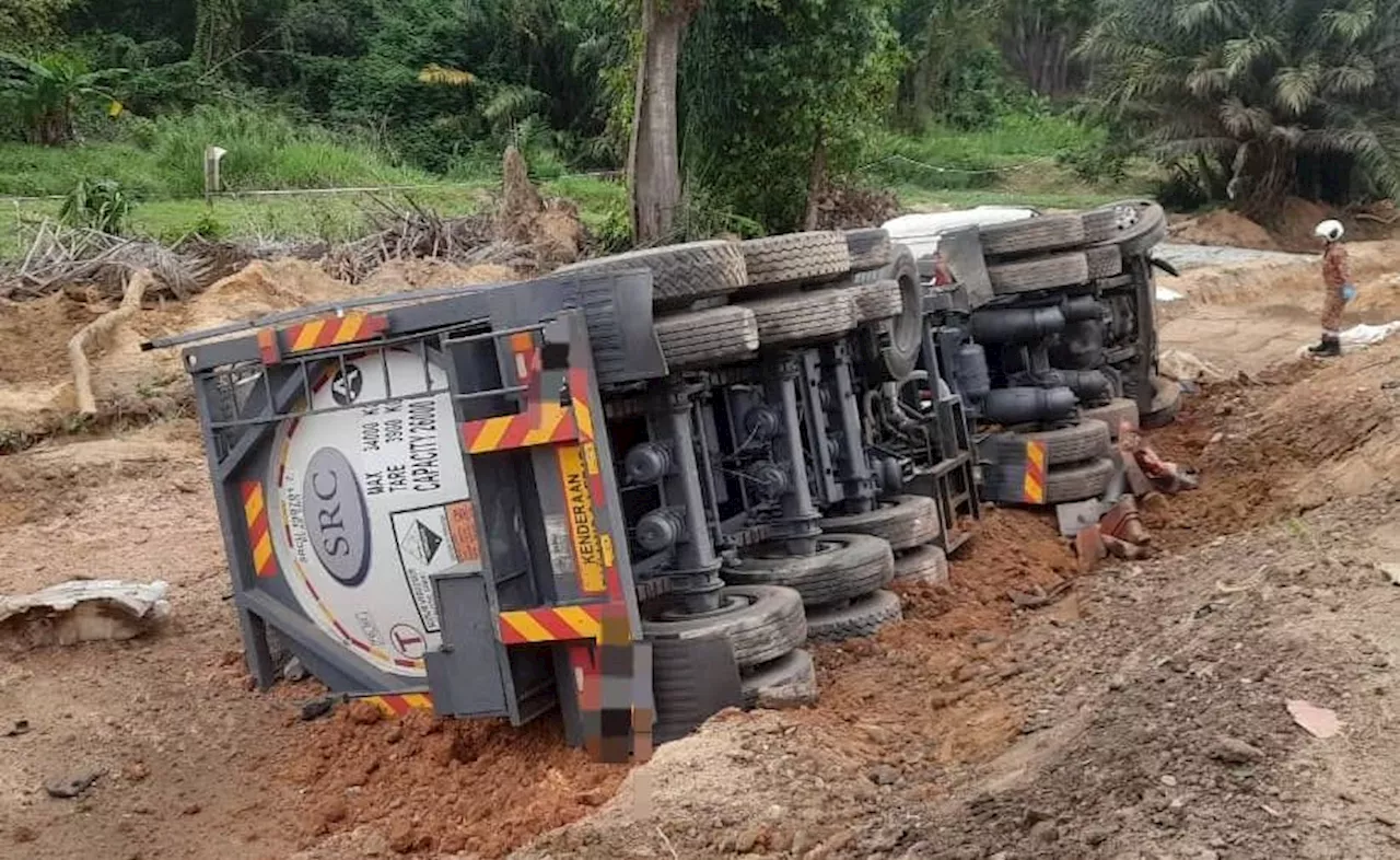 Lorry driver killed in multi-vehicle pile-up in Johor