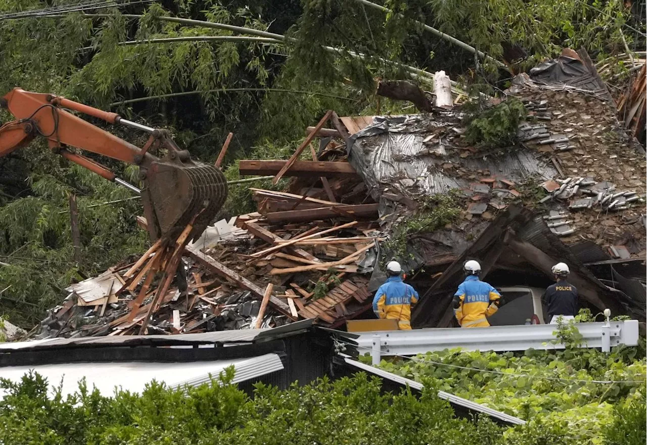 Typhoon Shanshan churns up Japan, up to six dead