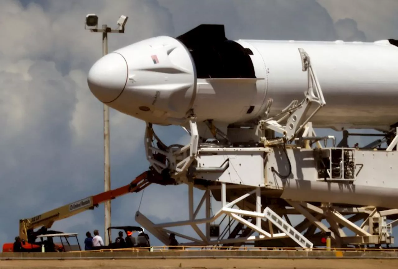 FAA says SpaceX Falcon 9 vehicle may return to flight operations while probe underway