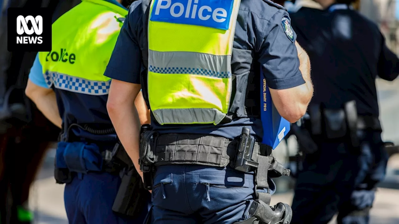 Victorian police officers and PSOs to resume industrial action as EBA negotiations collapse