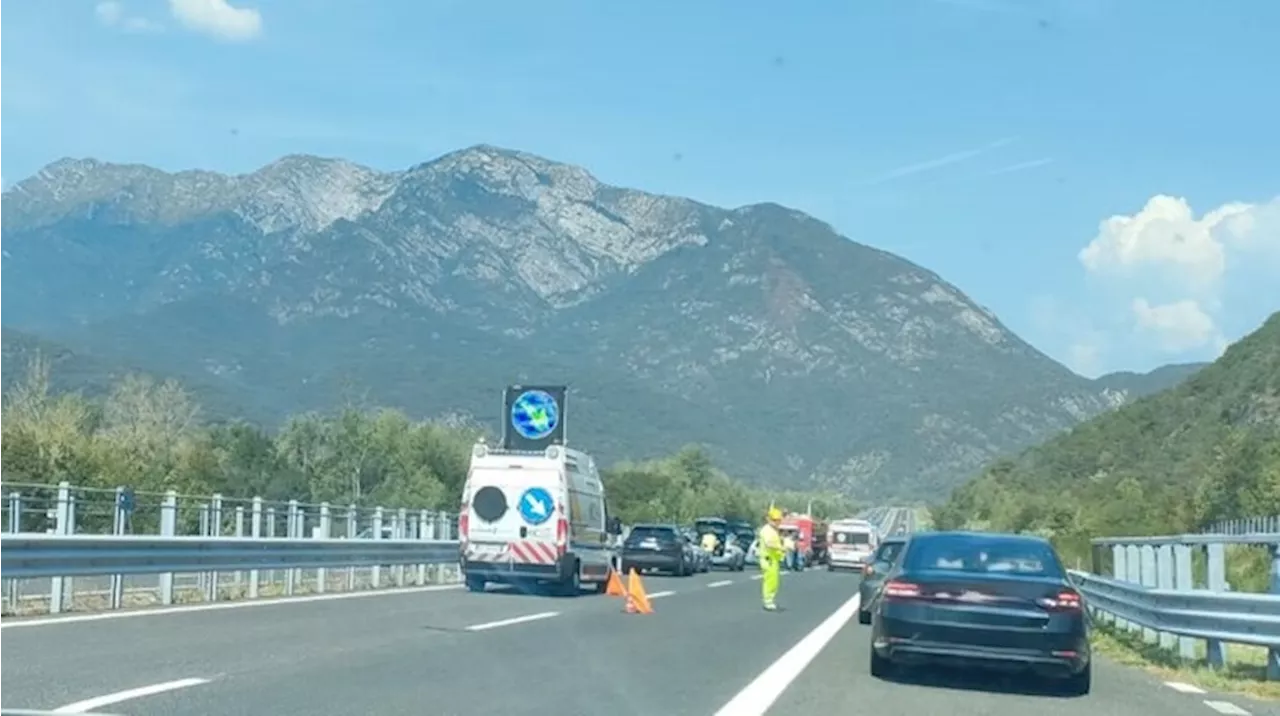 Maxi incidente sull'autostrada A23, una ventina di feriti