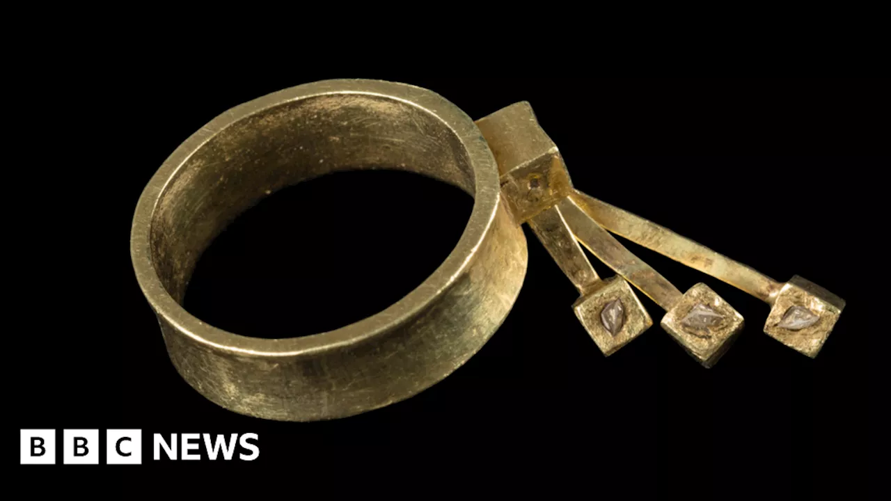 Canons Ashby to display gold ring designed by Louis Osman