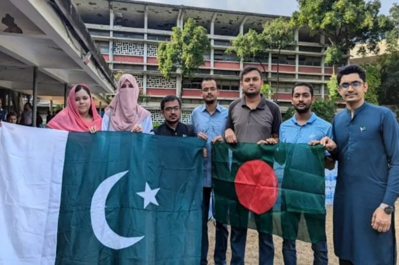 Pakistani students gather funds for Bangladeshi flood victims