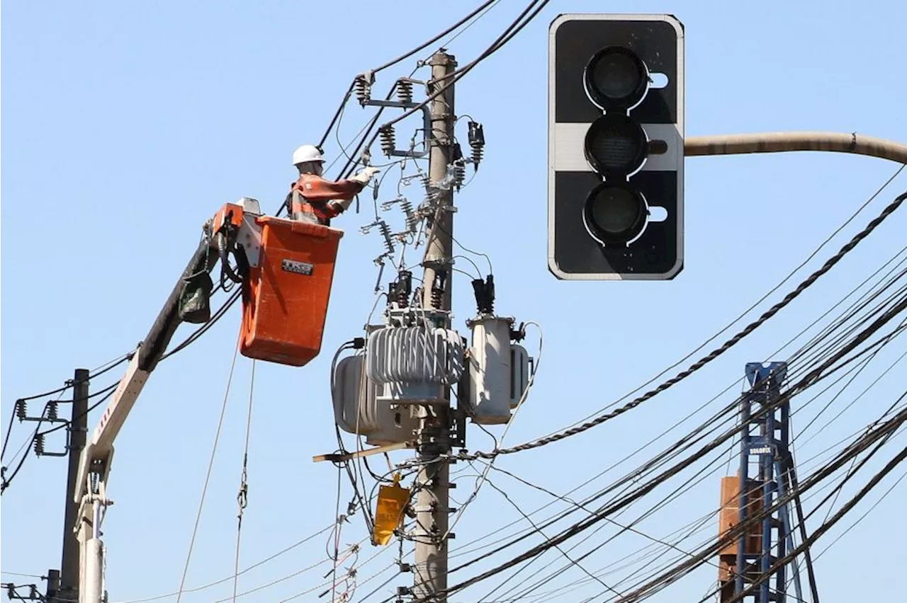 Moradores relatam falta de energia em bairros de SP; atendimento da Enel fala em “momento crítico”