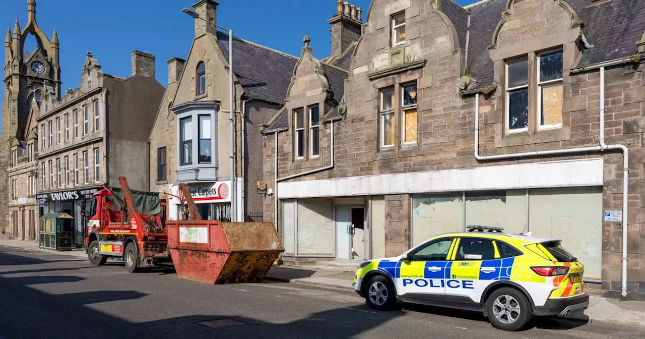 Cops clear out cannabis farm after half a million pound drugs bust in Scot town