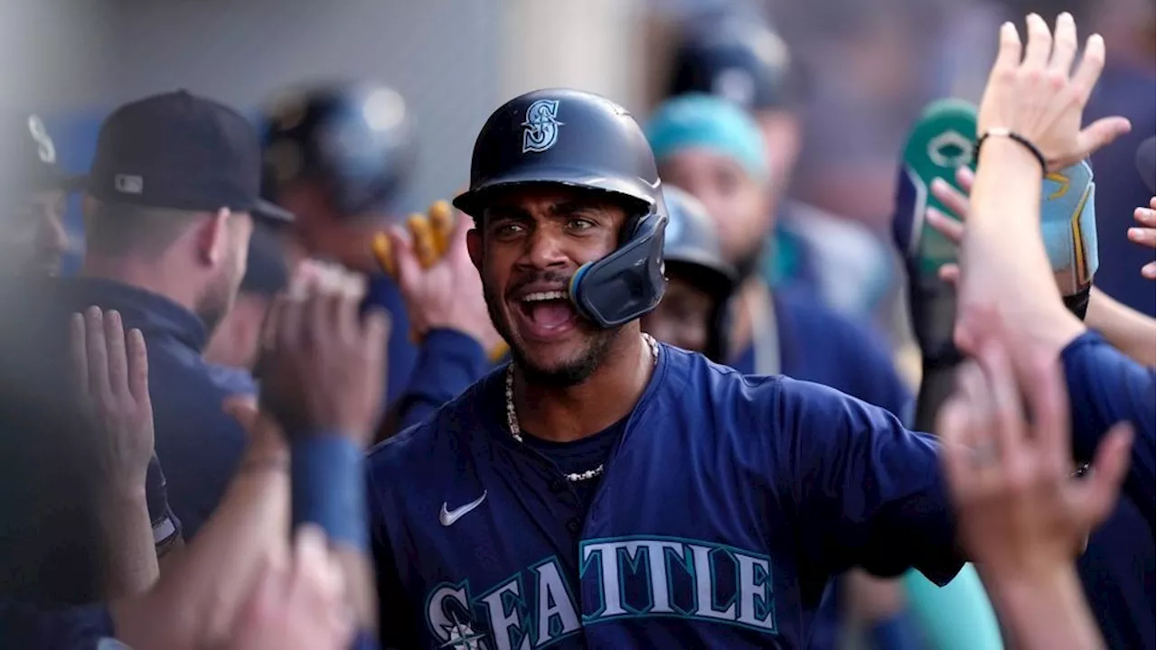 Robles, Rodríguez propel Mariners to 9-5 victory over Angels, spoiling Aldegheri's debut