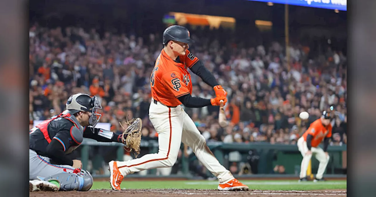 Matt Chapman's bases-clearing double in 8th lifts Giants over Marlins