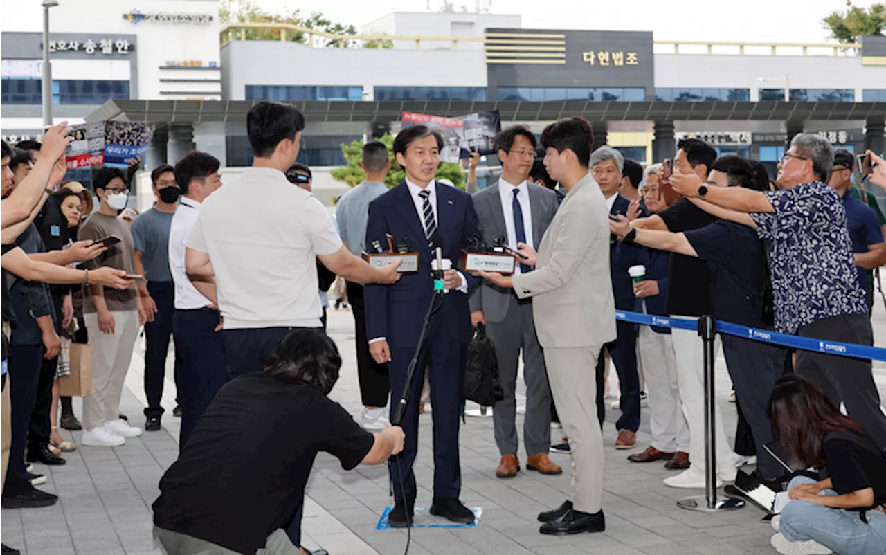 조국 “문재인 향한 수사 100분의 1만이라도 윤석열·김건희에 했으면”