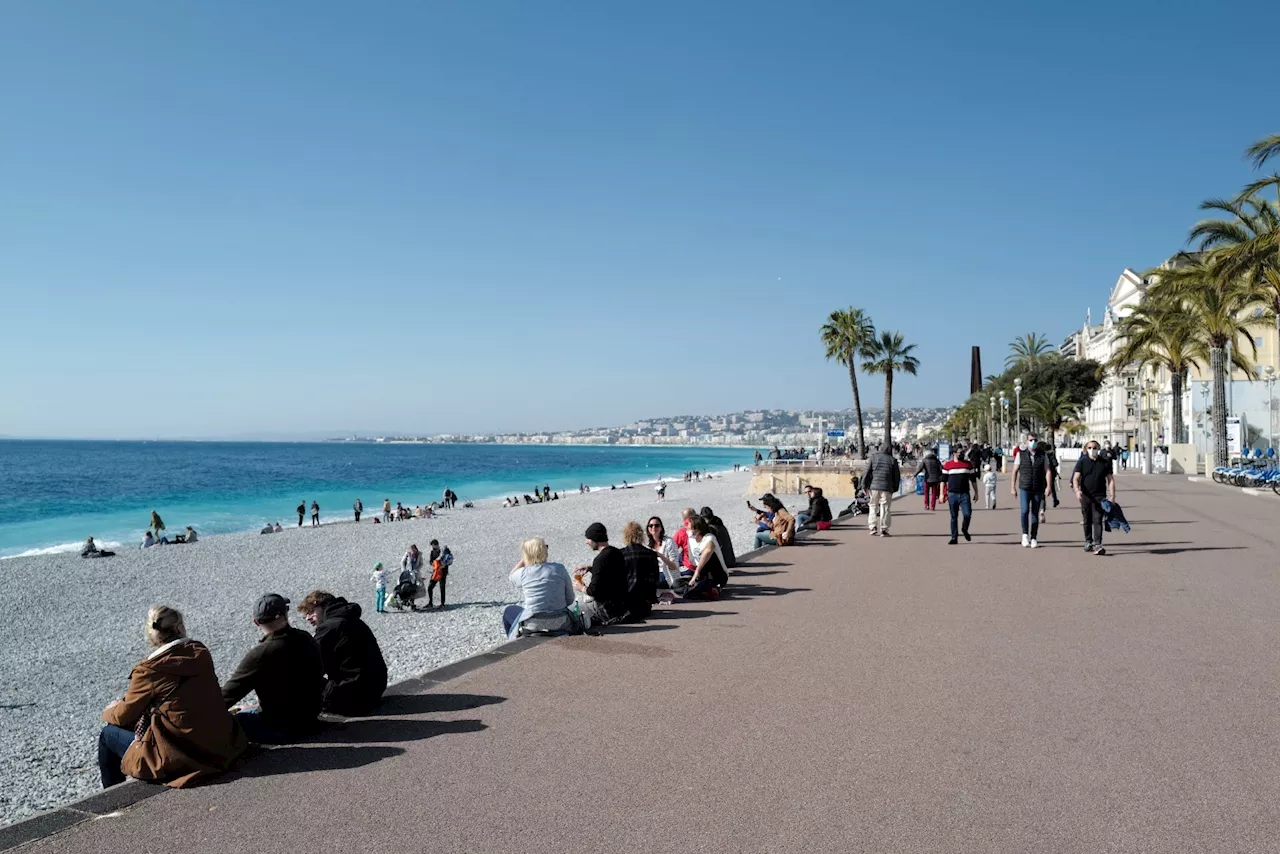 Nice célèbre les 200 ans de sa promenade des Anglais qui longe la Méditerranée