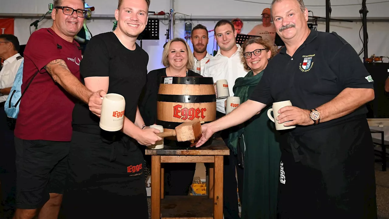 Feststimmung bei der Feuerwehr Spratzern