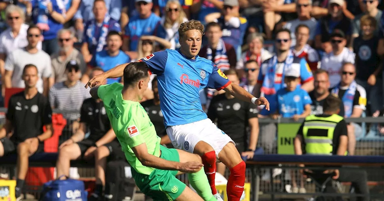 Rot für Rapp und Debüt-Pleite: Kiel mit 0:2 gegen Wolfsburg