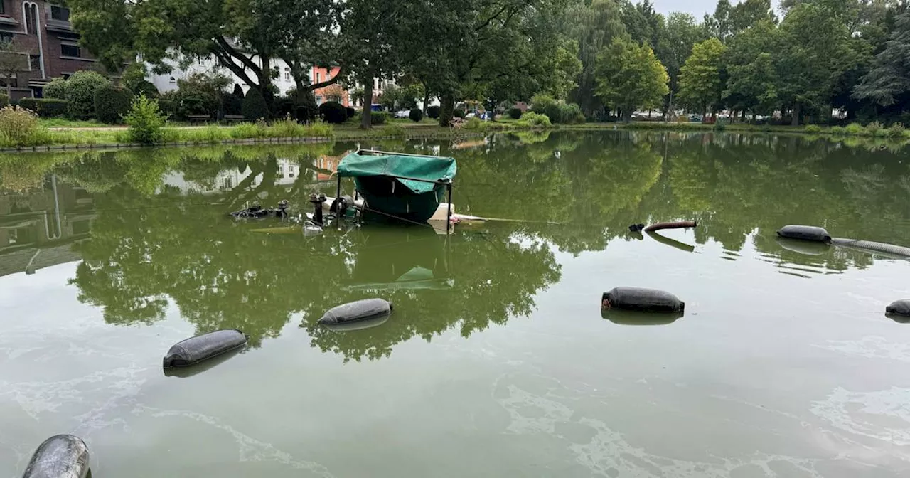 Mönchengladbach: Boot kentert im Kreuzweiher in Odenkirchen