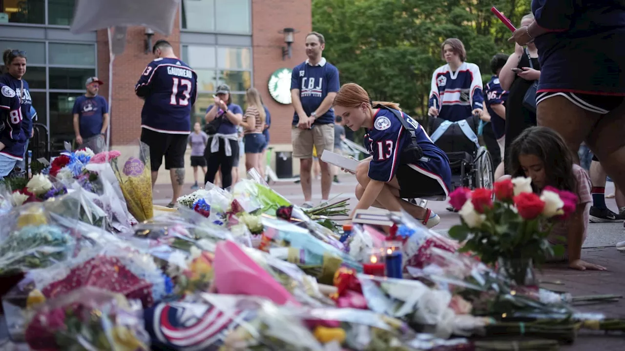 Columbus Blue Jackets and Calgary Flames Fans Honor Johnny Gaudreau