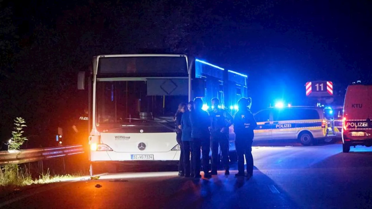 Siegen: Nach Messerangriff in Bus ist ein Opfer außer Lebensgefahr