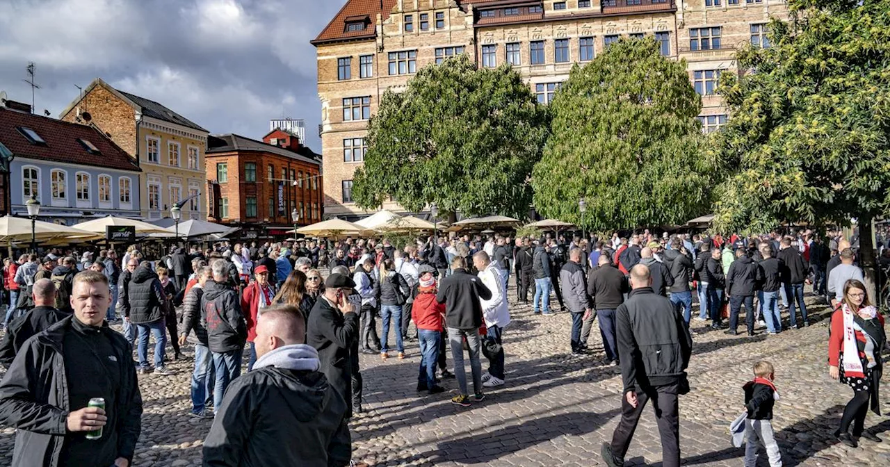 Lilla torg är mer ett restaurangtorg än ett torg