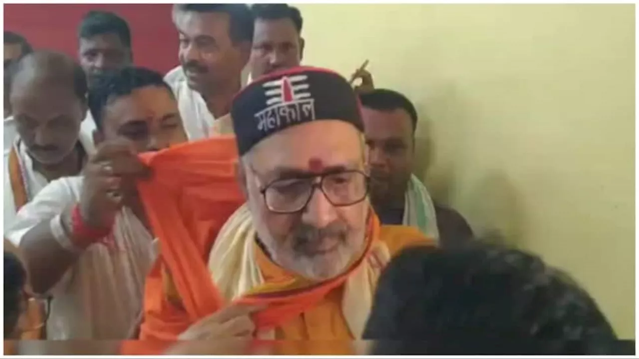 Man Arrested For Attempting To Manhandle Union Minister Giriraj Singh At Public Event In Bihar