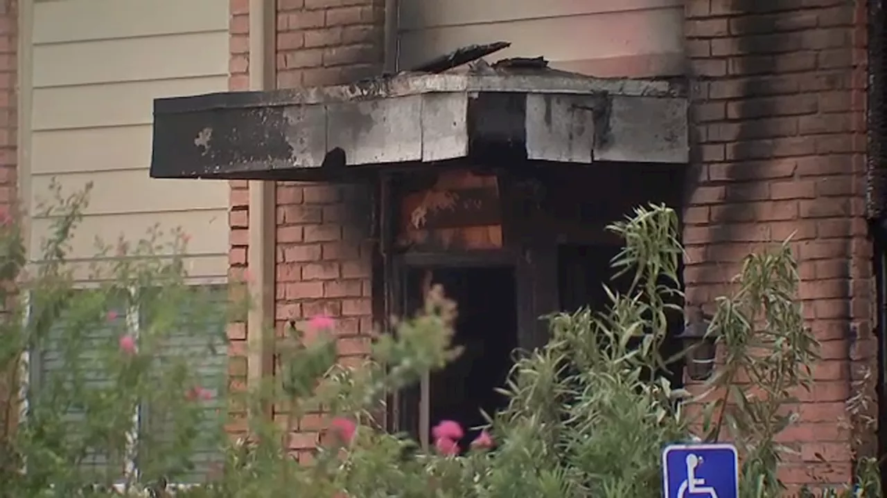 3 dead, 1 injured after fire breaks out at condo in SW Houston, HFD says