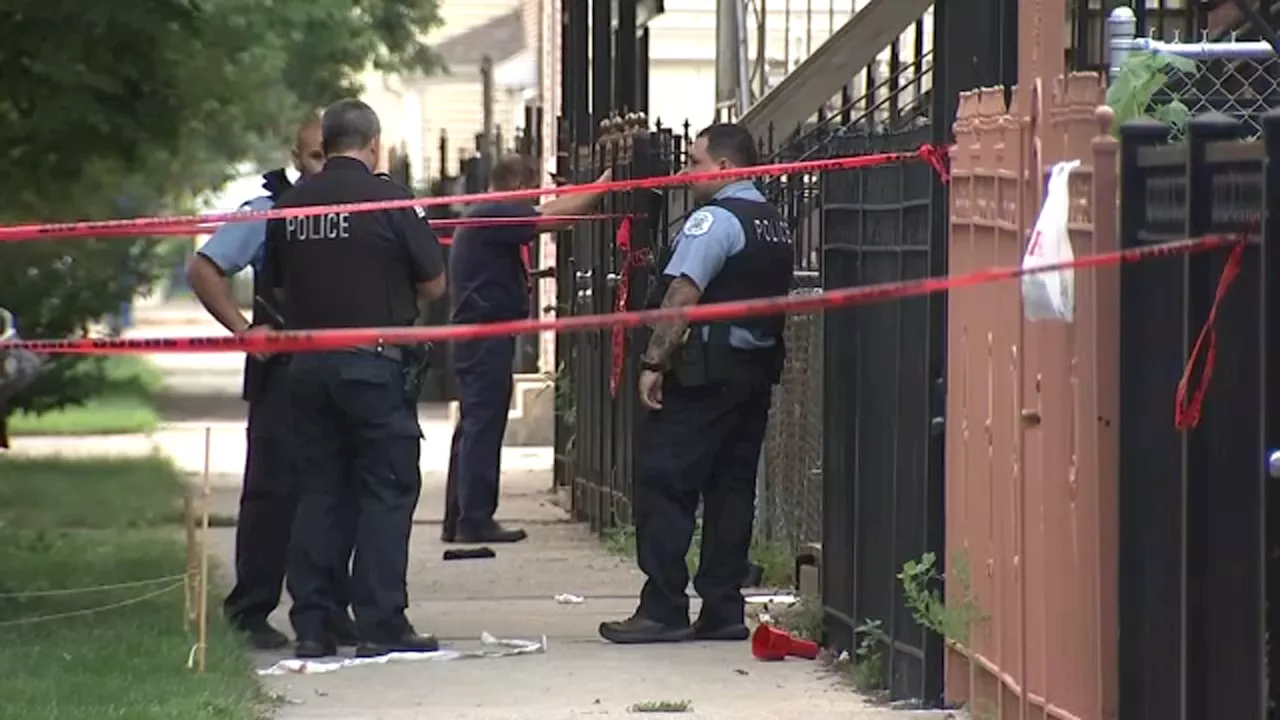 2 teens critically injured in Back of the Yards drive-by shooting, Chicago police say