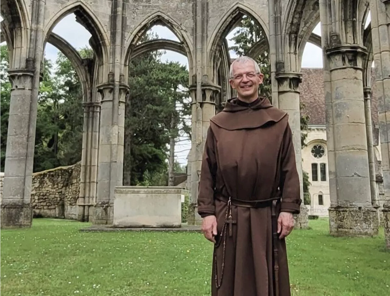 Des moines vivent dans cette magnifique abbaye dans l'Oise, voici leur quotidien