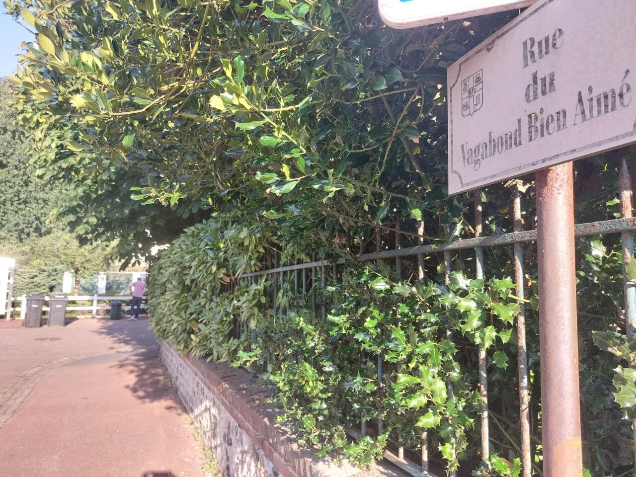 Qui est ce Vagabond Bien-Aimé à Sainte-Adresse, près du Havre ?