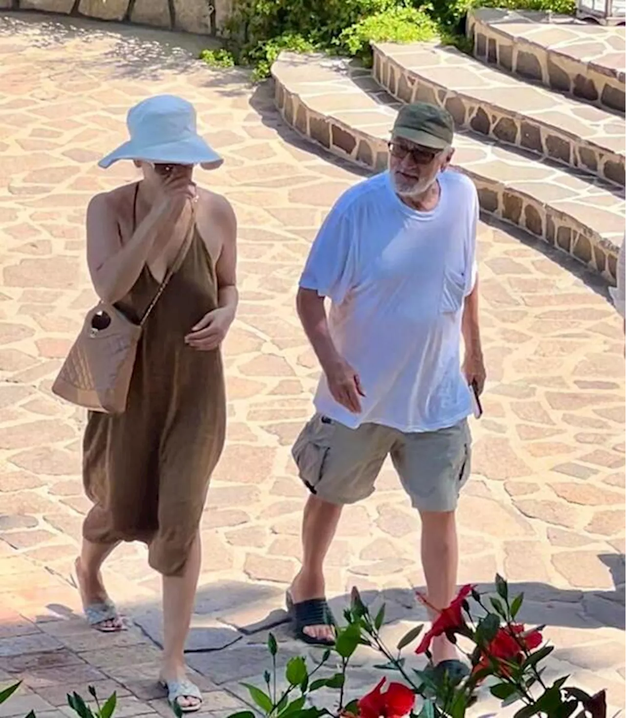 Robert De Niro con lo yacht a Ischia, a pranzo sull'isola