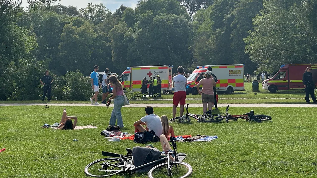 Großeinsatz im Englischen Garten: zwei Verletzte durch Ast