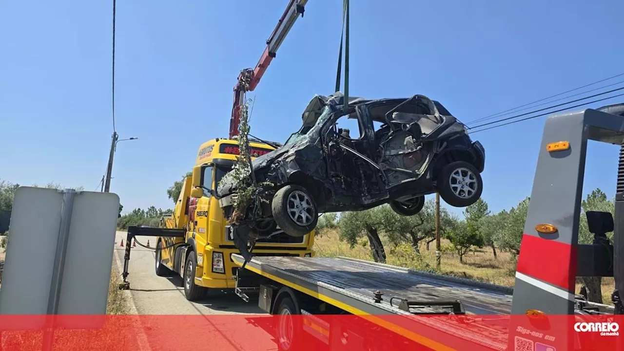 Homem com ferimentos graves em despiste de carro em Castelo Branco