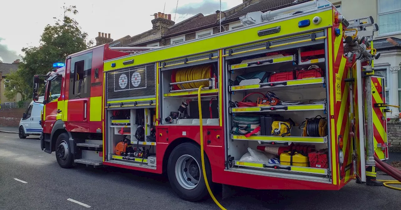 Dozens of firefighters tackle blaze in derelict Falkirk building