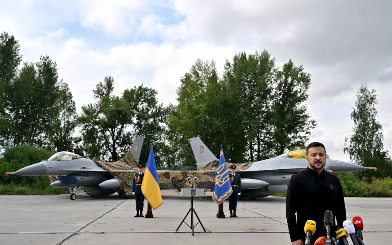 Ucrânia recebe primeiros caças F-16, anuncia Zelensky