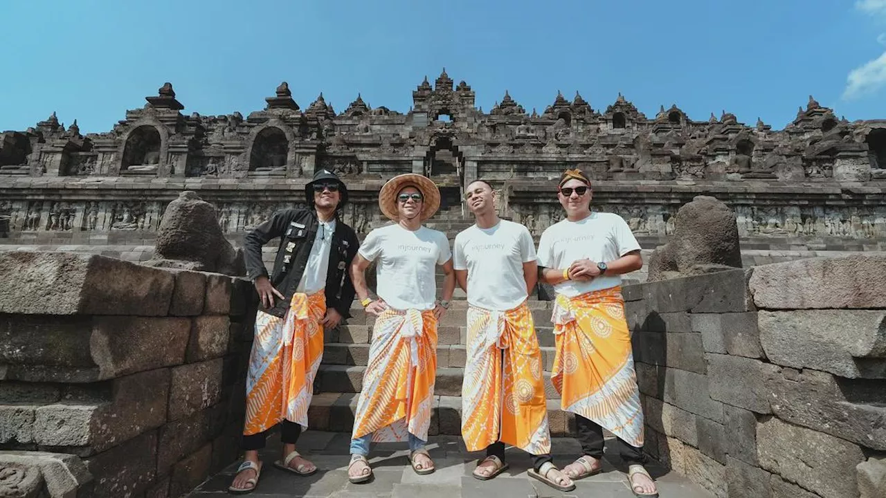 7 Potret Raffi Ahmad Bareng Geng The Dudas Minus One Liburan di Borobudur, Seru Naik Moge