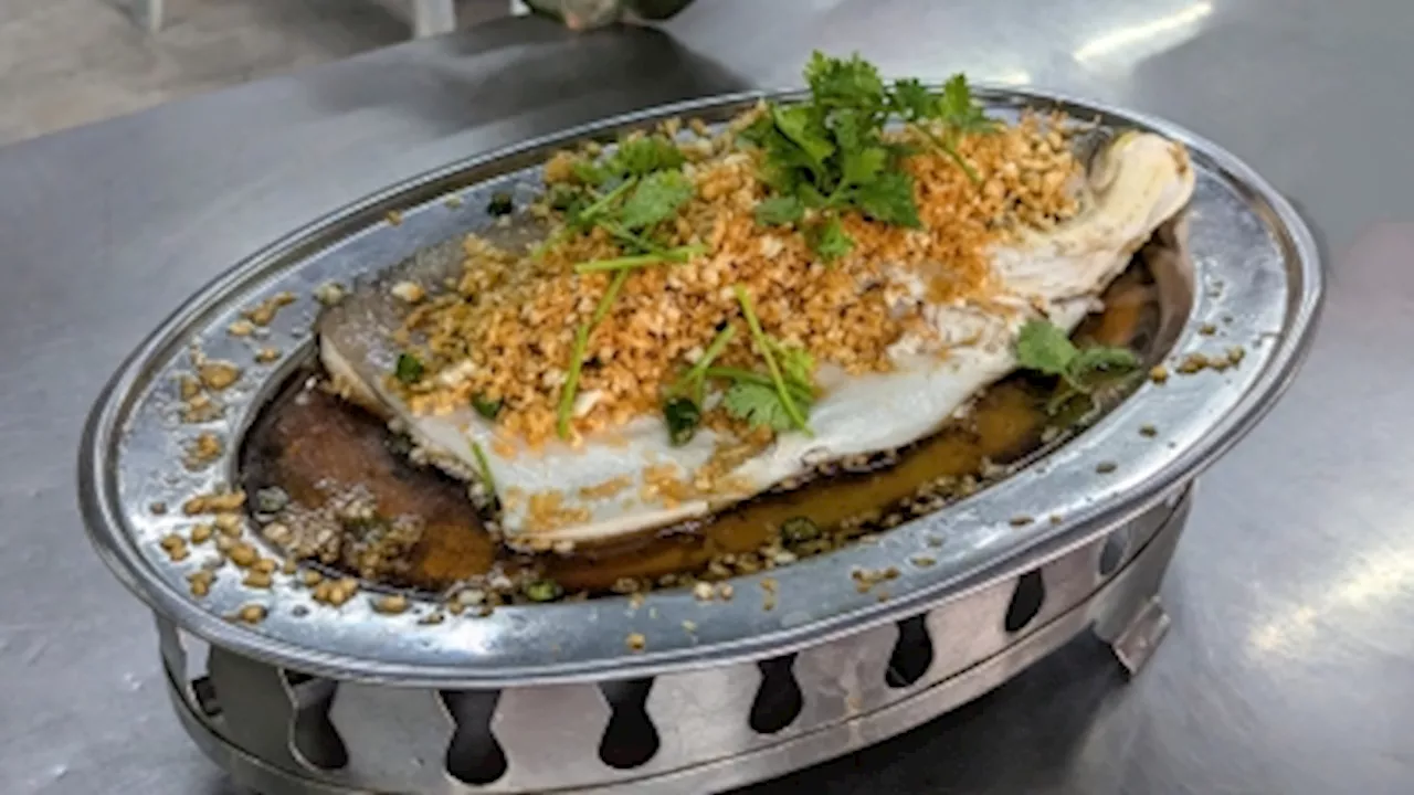 In OUG, dig into excellent steamed ‘song yu’ fish head with ‘choy poh’ and more solid ‘dai chow’ fare at Restoran LFF