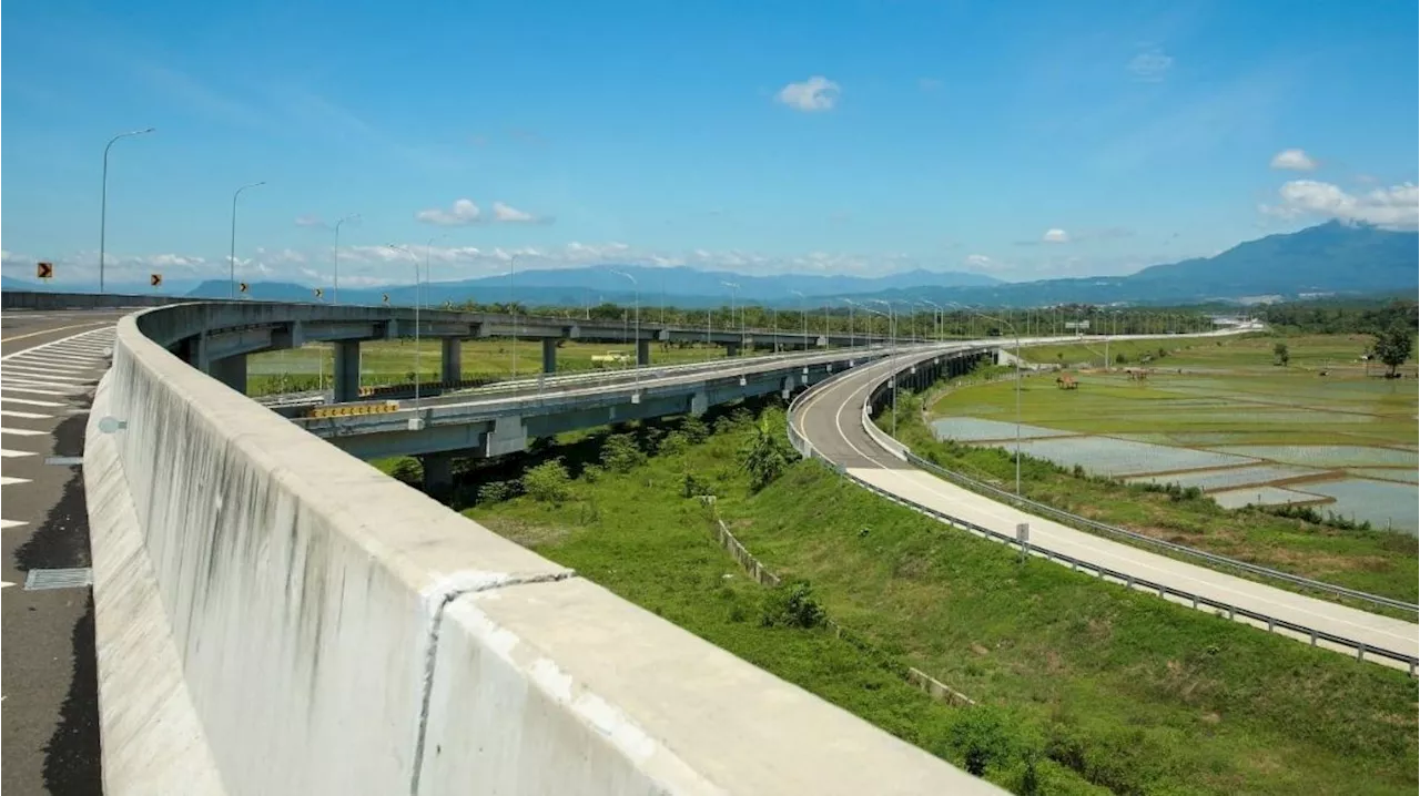 Hindari Kecelakaan! 8 Tips Berkendara Aman di Jalan Tol yang Wajib Kamu Ikuti