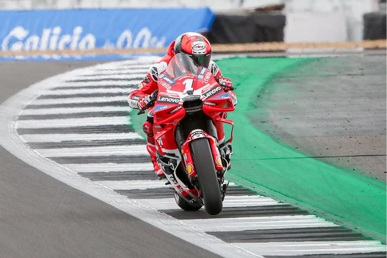 Bagnaia 'risked crashing' following MotoGP title rival Martin in British GP