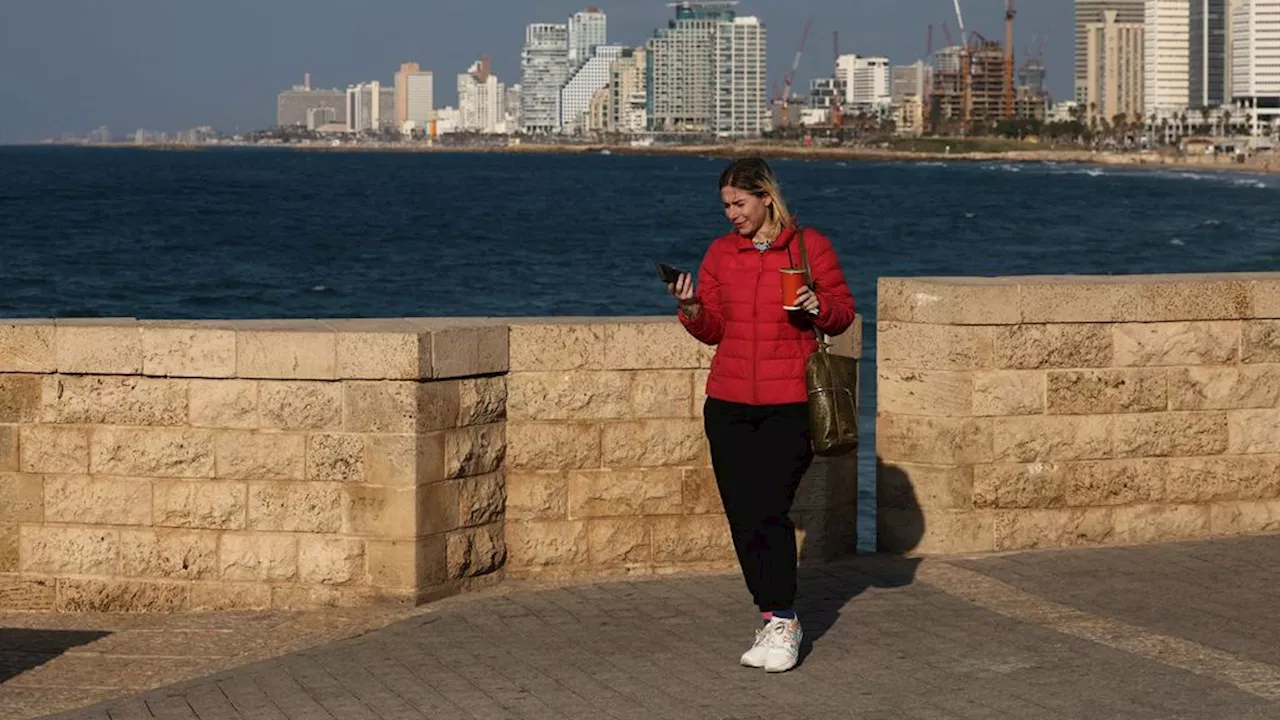 Zeldzaam bezoek Jordaanse minister aan Iran • 'Doden bij aanvallen op scholen Gaza-stad'tel