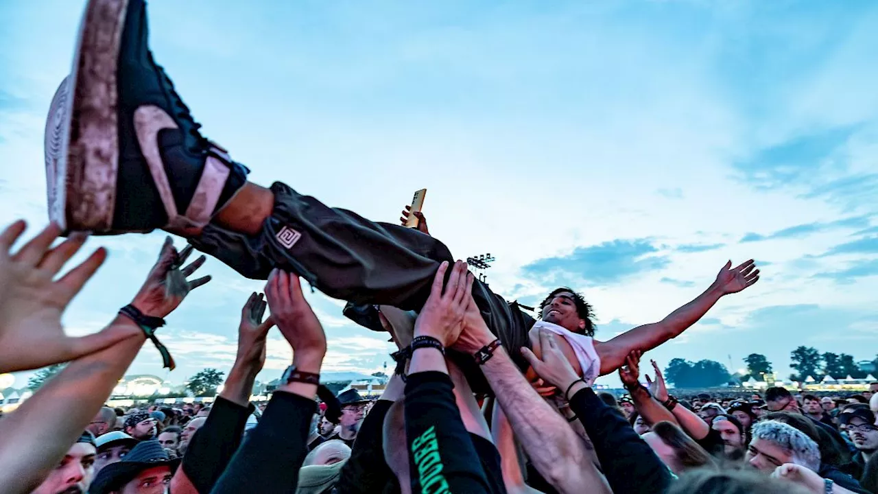 Hamburg & Schleswig-Holstein: Wacken-Fans bei Mobilfunk-Datenauswertung vor Swifties