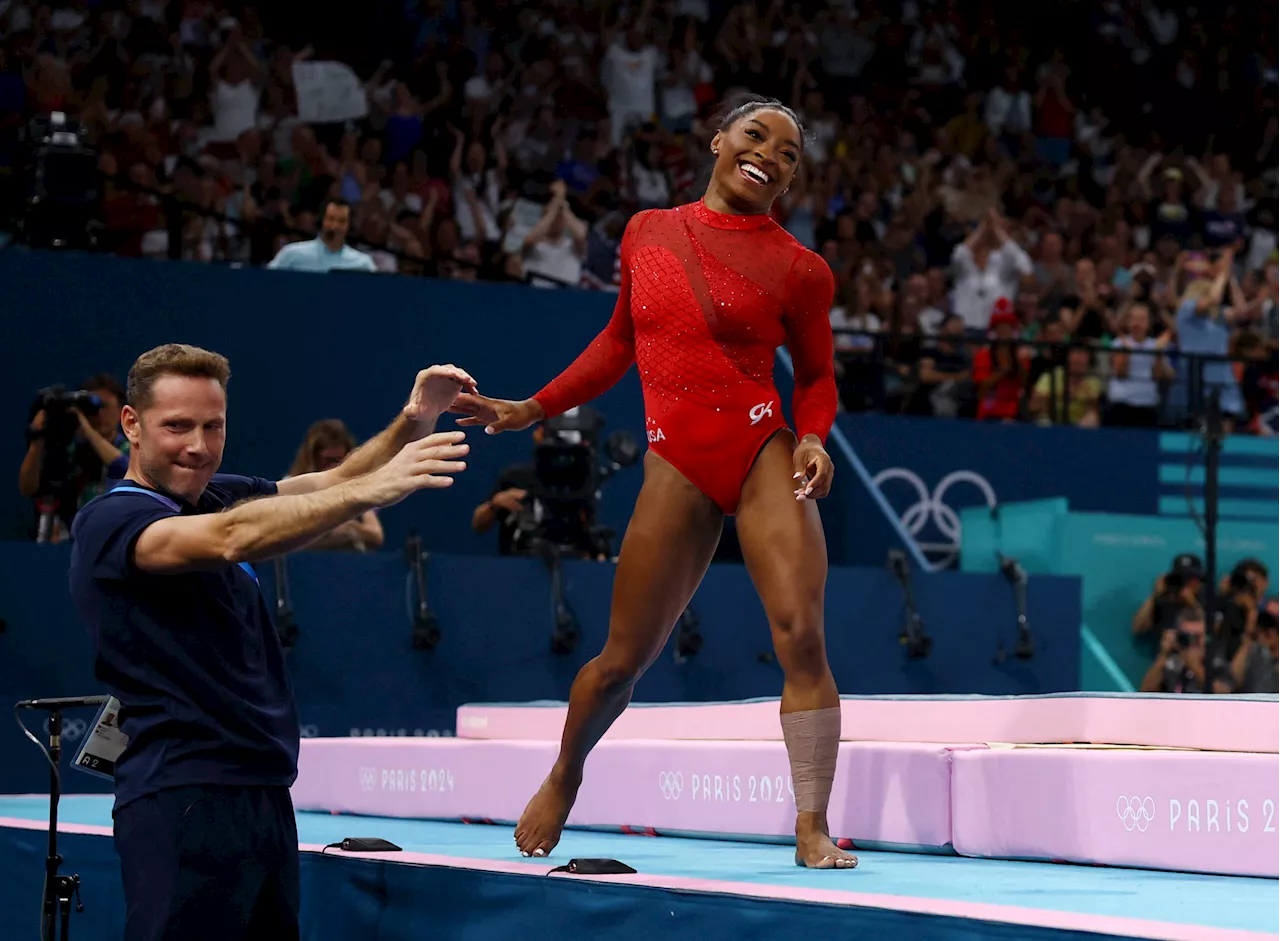 Stunning Simone Biles wins 7th career gold, leaves door open for Los Angeles Olympics