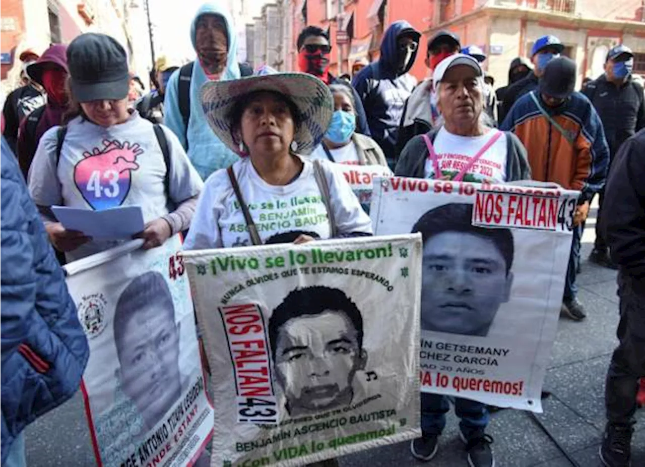 Este gobierno no pudo darnos la verdad, sentencian padres de los 43 de Ayotzinapa