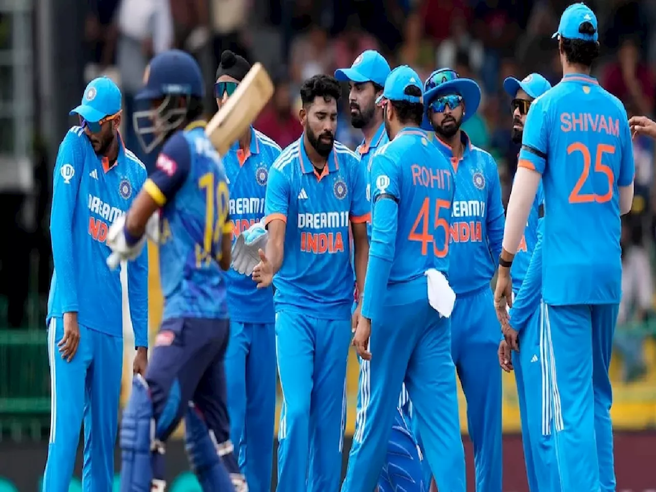 SL vs IND 2nd ODI Playing XI : रोहित शर्माने दुसऱ्या ODI मध्ये केला मोठा बदल, 'या' खेळाडूची प्लेइंग 11 मधून सुट्टी?