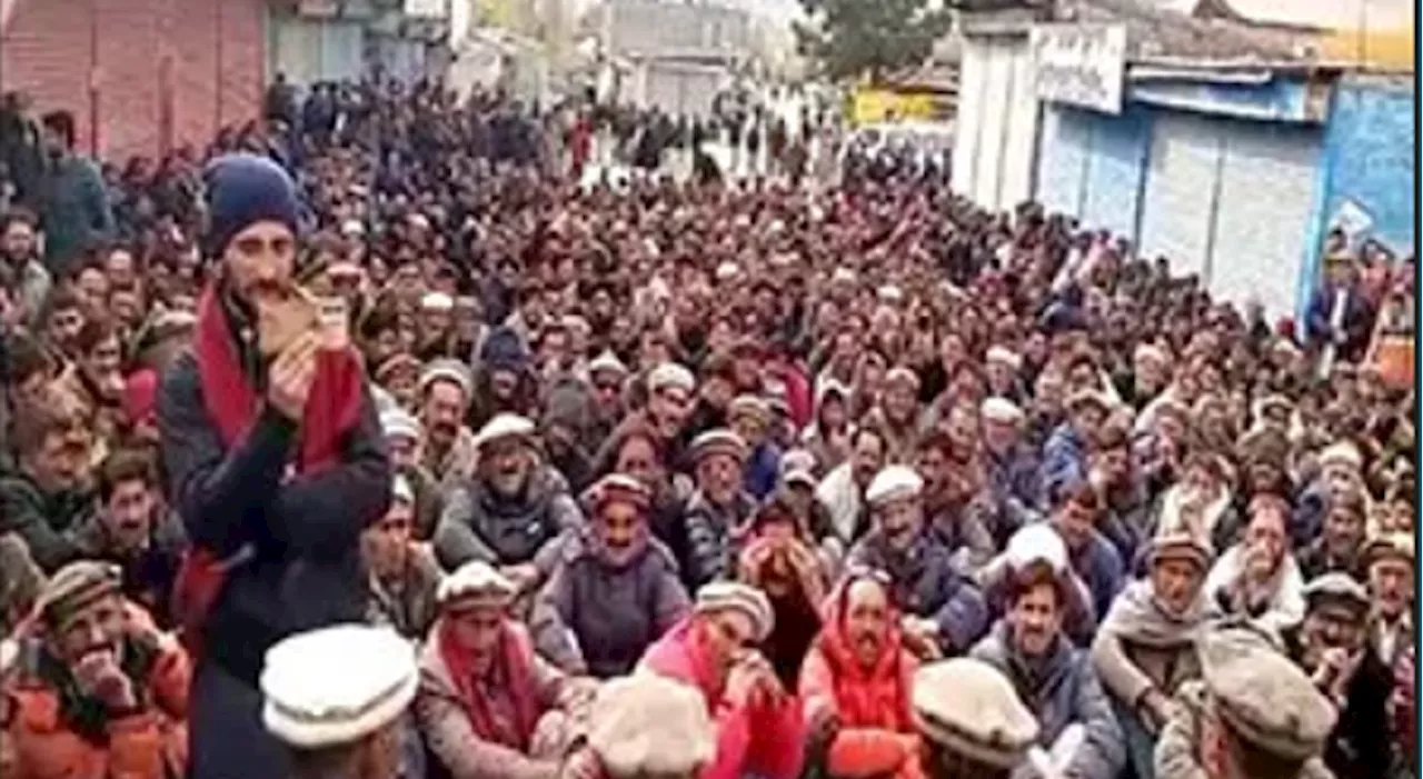 Gilgit-Baltistan traders block CPEC route over tax dispute with FBR