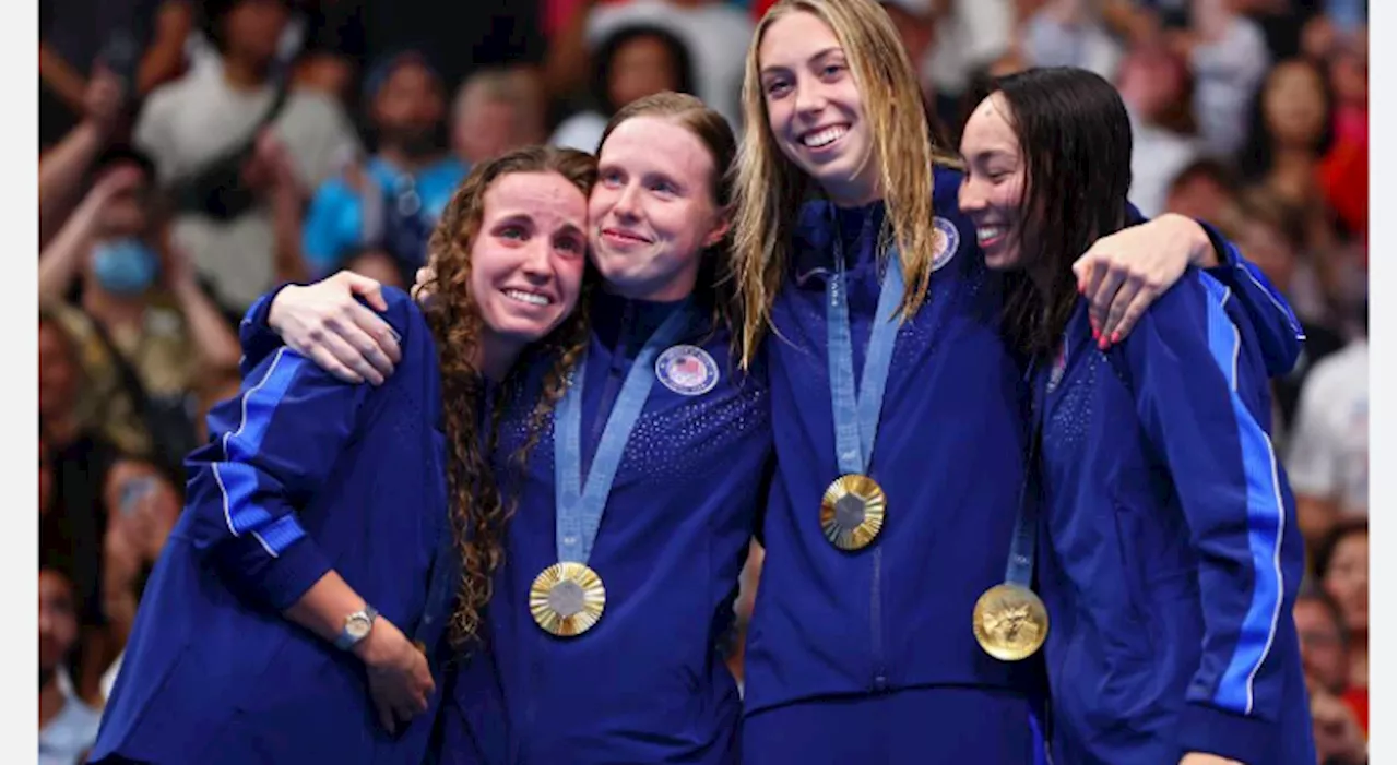 US win Olympic women's 4x100m medley gold with world record